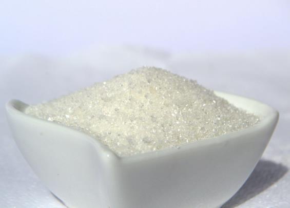 Sucre en poudre dans un pot